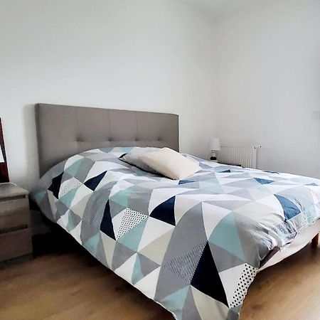 Appartement Moderne Finement Decore Avec Balcon A Vannes Centre ภายนอก รูปภาพ